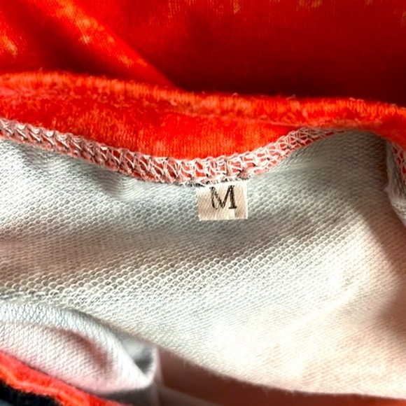 NWOT Tie Dye Sweatshirt - Medium - Picture 6 of 8